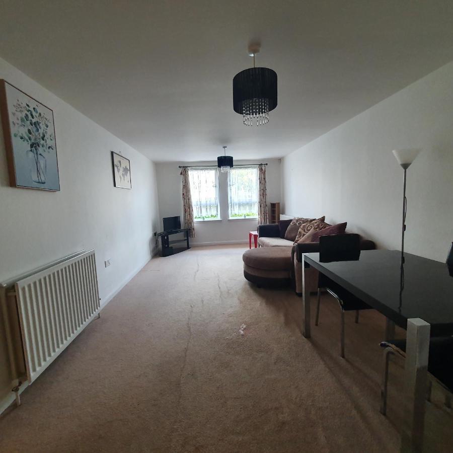 2-Bedroom Back Hilton Area Apartment - Ground Floor, Aberdeen City Center Exterior photo